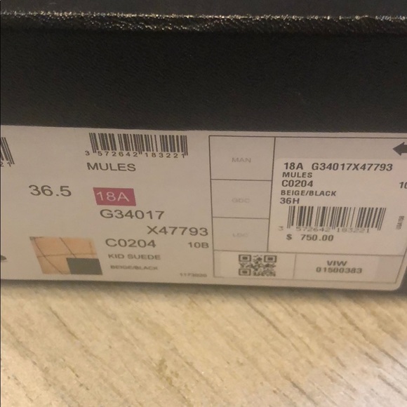 Chanel Beige/Black Mule - Picture 4 of 5